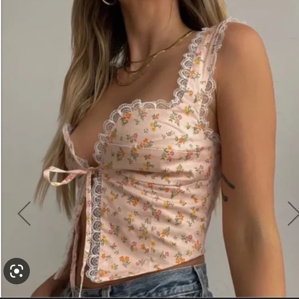 NWT Vineyard haven top 🌸 - Picture 3 of 3
